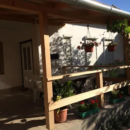 Teraszos Haz Apartment *
